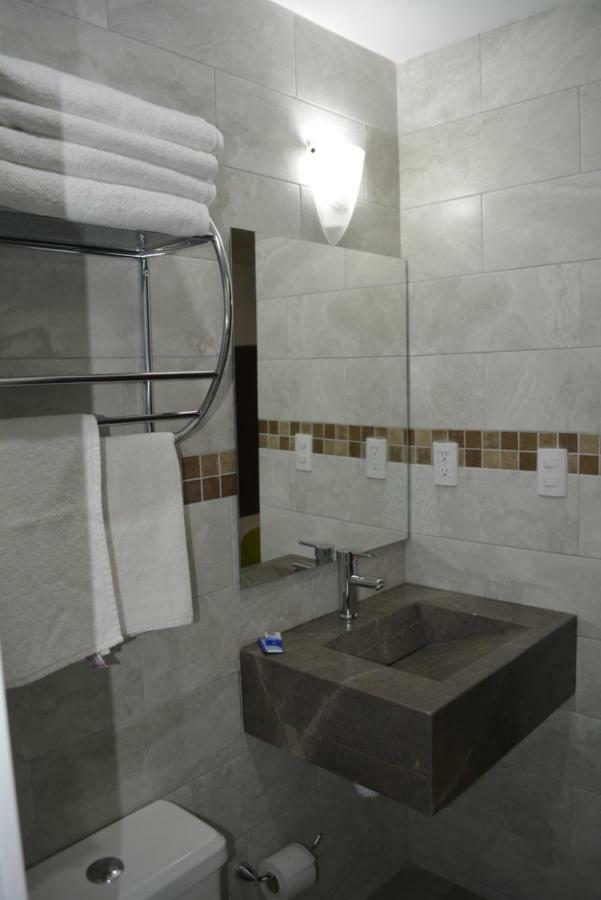 Suites Bajio Леон Экстерьер фото